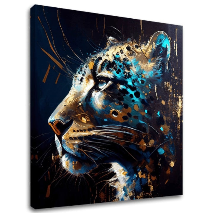 Поп арт слика на платно со мотив PREMIUM ART - Spotted Hunter's Elegance во сино-златно нијанси, величествена атмосфера, луксузен впечаток и сила – главна