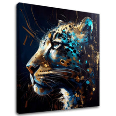 Поп арт слика на платно со мотив PREMIUM ART - Spotted Hunter's Elegance во сино-златно нијанси, величествена атмосфера, луксузен впечаток и сила – главна