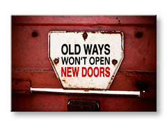 Индустриска слика на платно со мотив Old ways, мотивациски цитат во бело-црвено нијанси, погоден за канцеларија | Мотивациска слика за ѕид Old ways_001 – главна