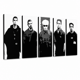 Рачно насликана поп-арт слика LINKIN PARK 5 парчиња lp – 3D визуелизација на рачно сликана платно на бел фон. Доминантни бои: црна, бела, сива.