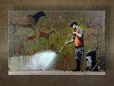 Во бохо стил слика на платно со мотив Street ART – Banksy, пејзаж, море и плажа во виолетово-сино нијанси, повеќеделна изведба, погоден за дневна соба – главна