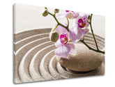 Класична слика на платно со мотив FENG SHUI, орхидеја, зен градина, цвеќиња, мапа во беж-розово нијанси, мирна атмосфера, погоден за дневна соба – производ
