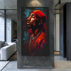 Рачно насликана слика на платно со мотив Tupac Shakur - Ikona za mikrofónom во црвено-црно нијанси, интензивна атмосфера | Слика Tupac Shakur - Ikona za mikrofónom – производ, поглед 2