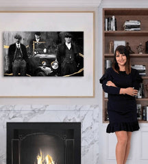 Рачно насликана слика со мотив PREMIUM ART – Peaky Blinders bratia, автомобил во сиво-златно нијанси | Слики на платно - PREMIUM ART – Peaky Blinders bratia – преглед