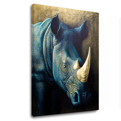 Со златен печат слика на платно со мотив Rhino's Armor of the Savanna, животно во сино-златно нијанси, величествена атмосфера, погоден за работна соба – главна