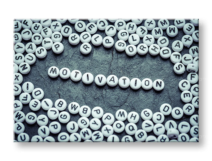 Индустриска слика на платно со мотив Motivation, мотивациски цитат во бело-сиво нијанси, инспиративна атмосфера, погоден за канцеларија | Мотивациска слика за ѕид Motivation – главна