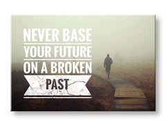 Модерна слика на платно со мотив Never base your future, мотивациски цитат во бело нијанси, контемплативна атмосфера, самотија, погоден за канцеларија – главна
