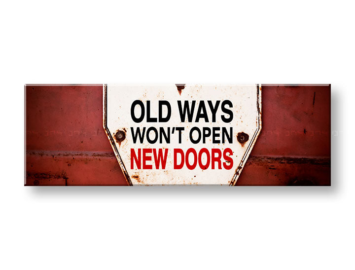 Винтиџ слика на платно со мотив Old ways, мотивациски цитат во бело-црвено нијанси, погоден за ходник | Мотивациска слика за ѕид Old ways_003 – главна