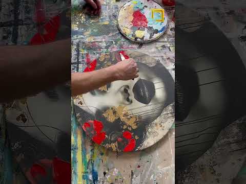 Тркалезна насликана слика Шепотот на шумата