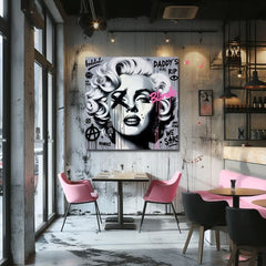 Модерна слика на платно со мотив Hollywoodska Legenda Marilyn Monroe во розово нијанси, дрска атмосфера, слава, погоден за дневна соба | Слика на платно - Hollywoodska Legenda Marilyn Monroe