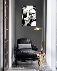 Рачно насликана слика на платно со мотив PREMIUM ART – The Godfather во црно-бело нијанси, драматична атмосфера, филмски свет и сила и моќ – главна