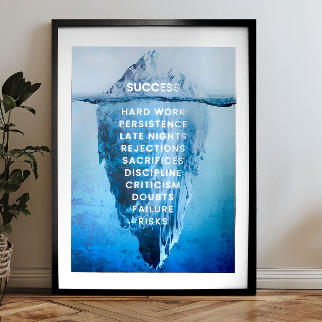 Модерна слика на платно во сребрено нијанси | Постер за ѕид s EXTRA efektom - Iceberg of Success, ѕидна декорација – производ