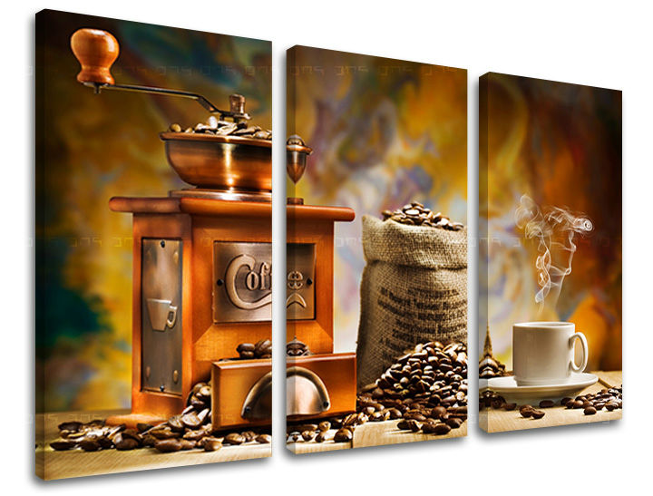Винтиџ слика на платно со мотив шолја кафе, религиозен мотив во кафеаво-златно нијанси, пријатна атмосфера, троделна изведба, погоден за кујна – главна