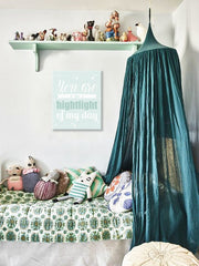 Модерна слика со мотив ЗА ДЕЦА, детски мотив во бело-сино нијанси | Слика за ѕид ЗА ДЕЦА, детство – преглед