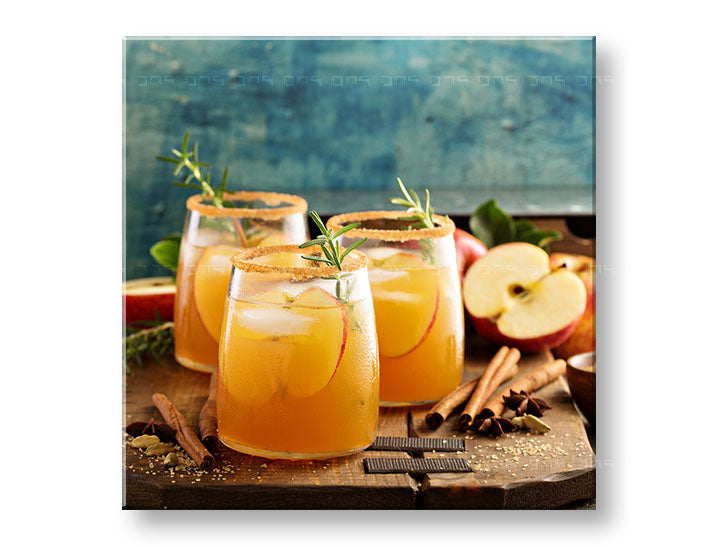 Класична слика на платно со мотив LETNÝ DRINK во зелено-црвено нијанси, пријатна атмосфера, погоден за кујна | Слика за ѕид LETNÝ DRINK_080-12 – главна